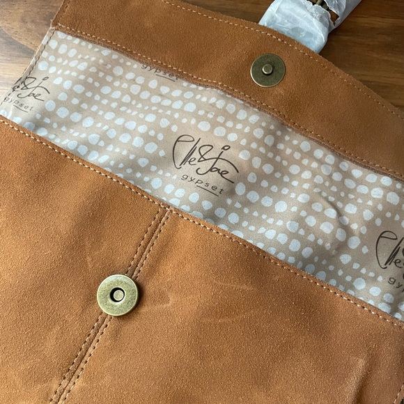 Elle Jae Gypset Cognac Suede Crossbody Handbag - Picture 6 of 11